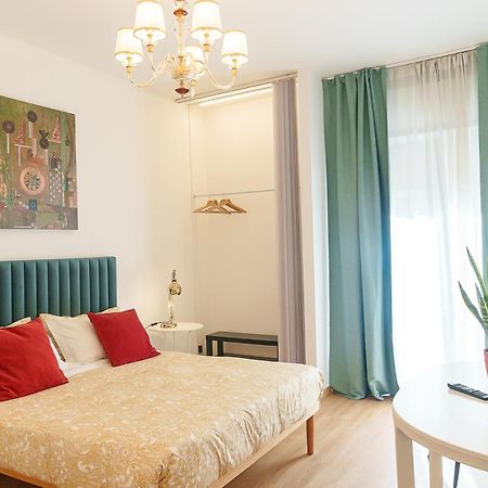 Via Prospero Petroni 9 - Bari Stazione - Hotel Eksteriør billede