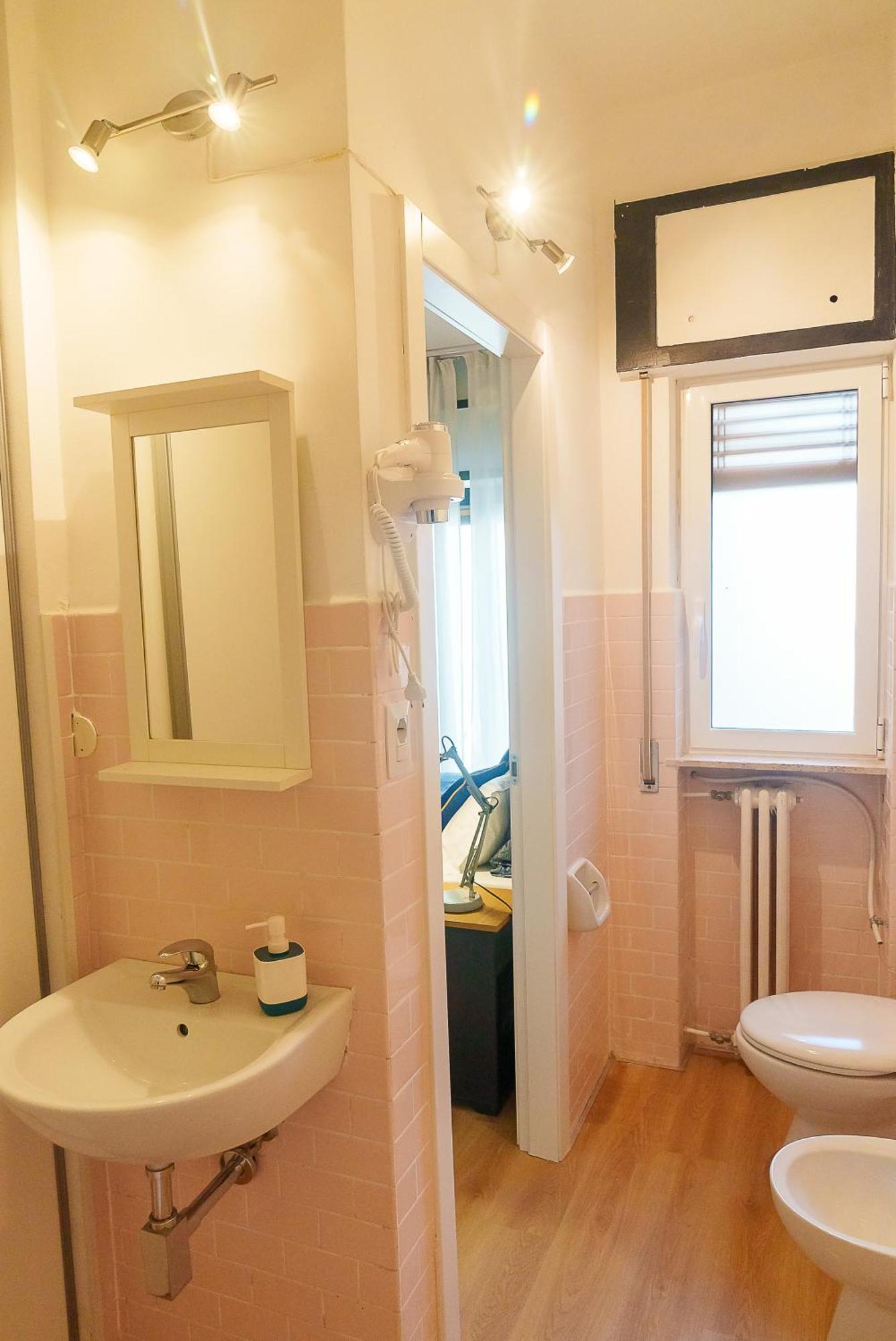 Via Prospero Petroni 9 - Bari Stazione - Hotel Eksteriør billede