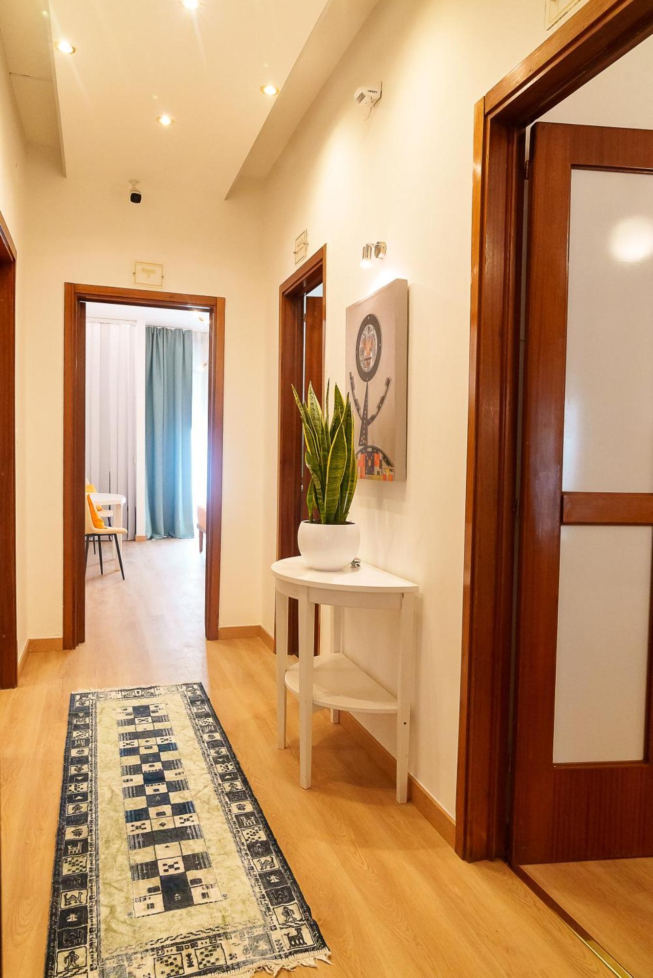 Via Prospero Petroni 9 - Bari Stazione - Hotel Eksteriør billede