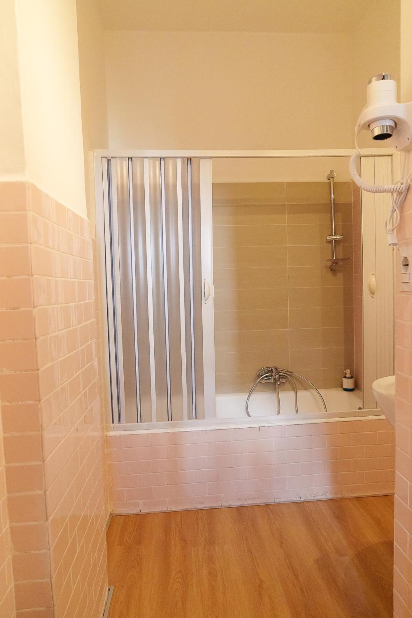 Via Prospero Petroni 9 - Bari Stazione - Hotel Eksteriør billede
