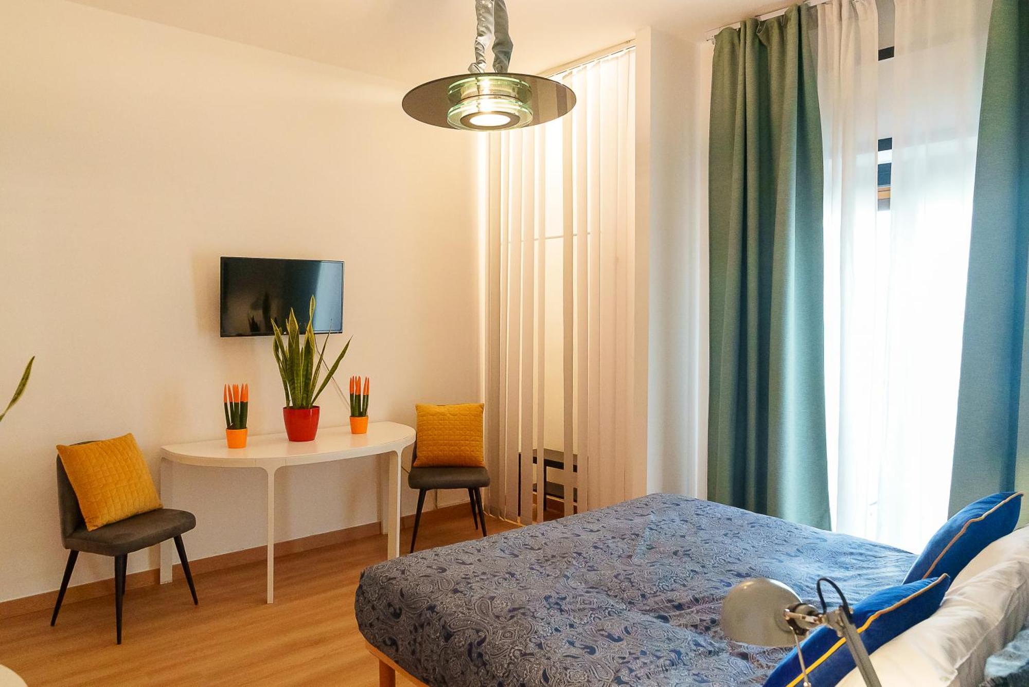 Via Prospero Petroni 9 - Bari Stazione - Hotel Eksteriør billede